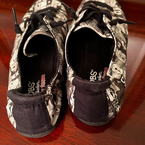 BOBS by Sketchers dog house sneakers - Picture 4 of 5
